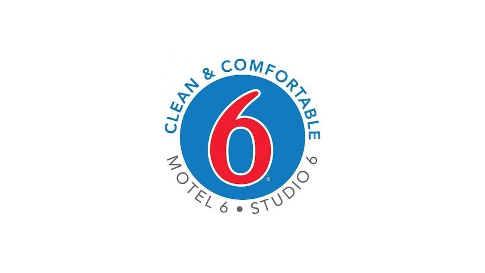 Motel 6 뉴브런즈윅 외부 사진